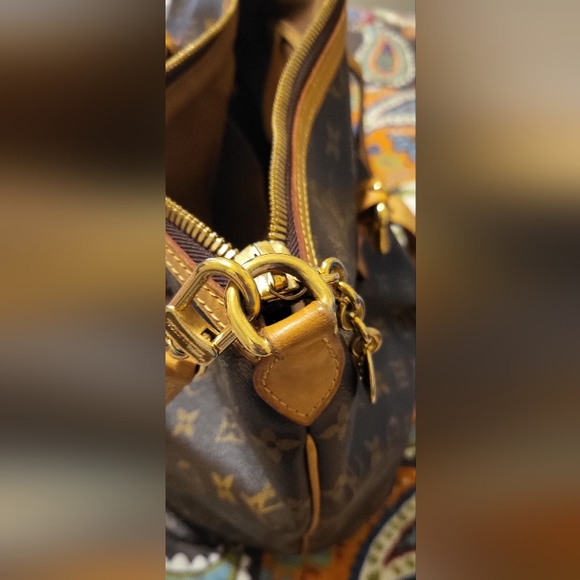 Louis Vuitton Palermo GM - Picture 7 of 13